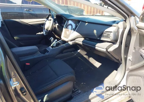 2021 Subaru Legacy Premium z USA, uszkodzony, nr VIN 4S3BWAF62M3012812